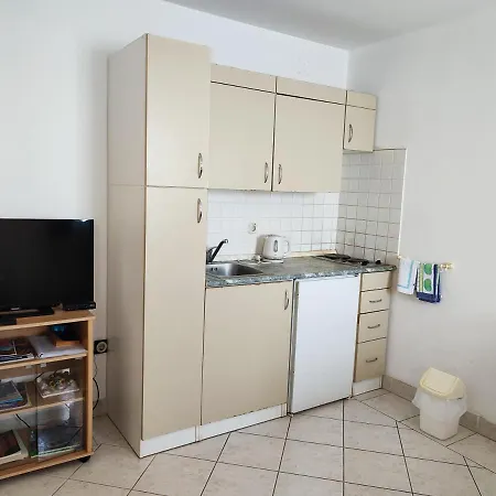 Ela Appartamento Bibinje