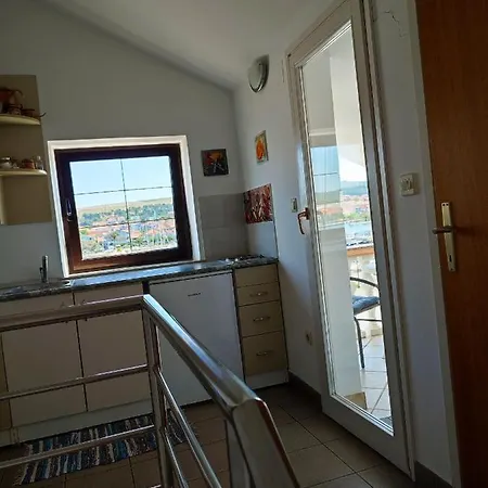 Ela Apartment *